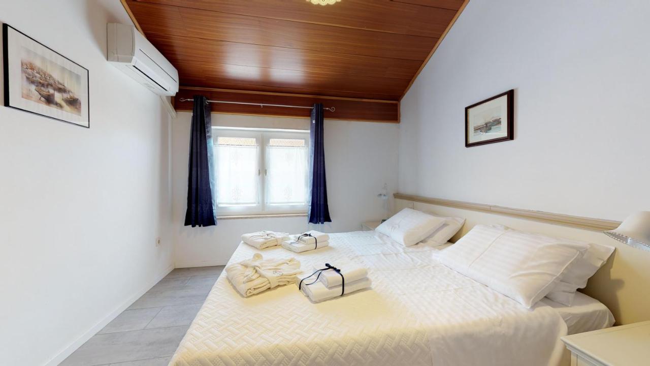 Lora Deluxe Superior 5 Star Apartment, Your Piece Of Heaven By The Sea & Park With Sea & Park View Novigrad Istria Eksteriør billede