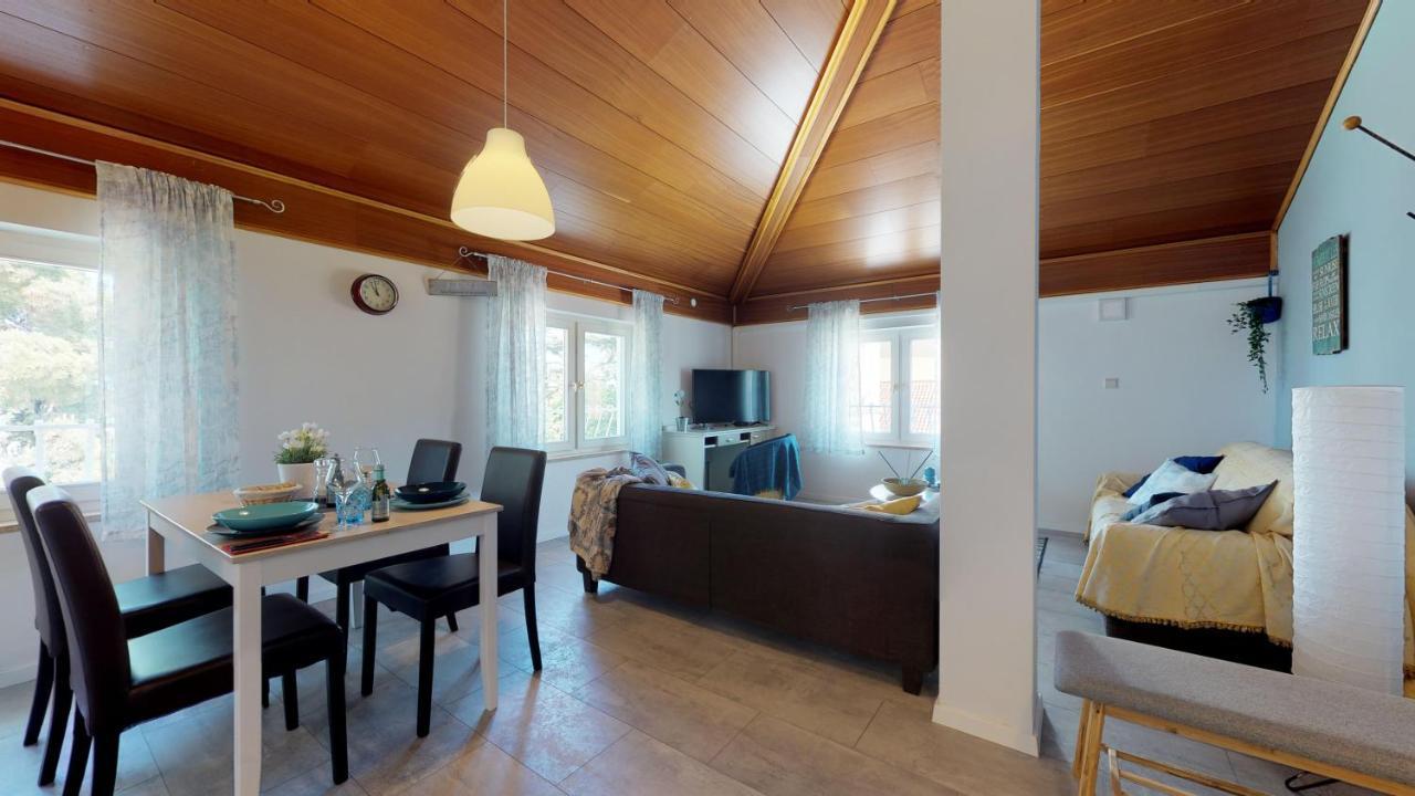 Lora Deluxe Superior 5 Star Apartment, Your Piece Of Heaven By The Sea & Park With Sea & Park View Novigrad Istria Eksteriør billede