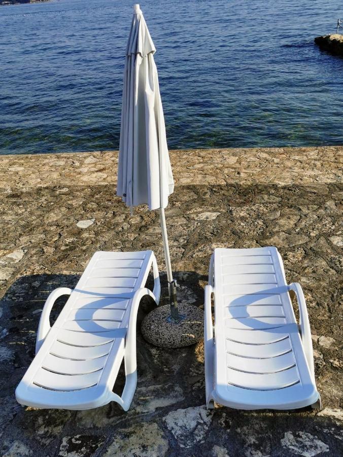 Lora Deluxe Superior 5 Star Apartment, Your Piece Of Heaven By The Sea & Park With Sea & Park View Novigrad Istria Eksteriør billede