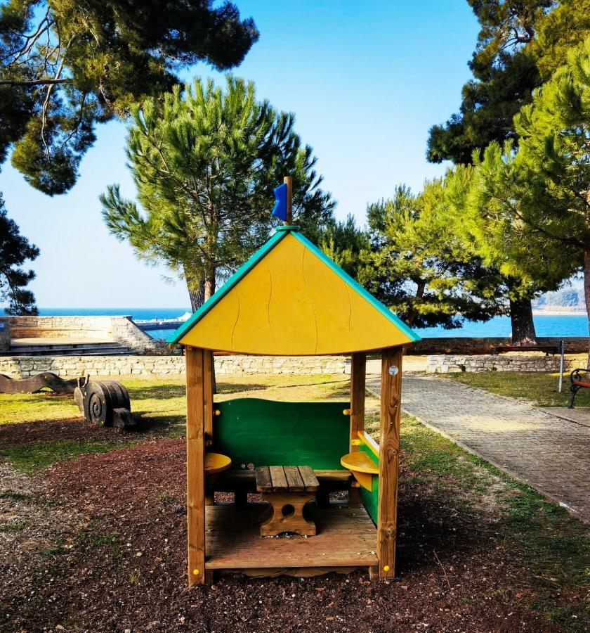Lora Deluxe Superior 5 Star Apartment, Your Piece Of Heaven By The Sea & Park With Sea & Park View Novigrad Istria Eksteriør billede