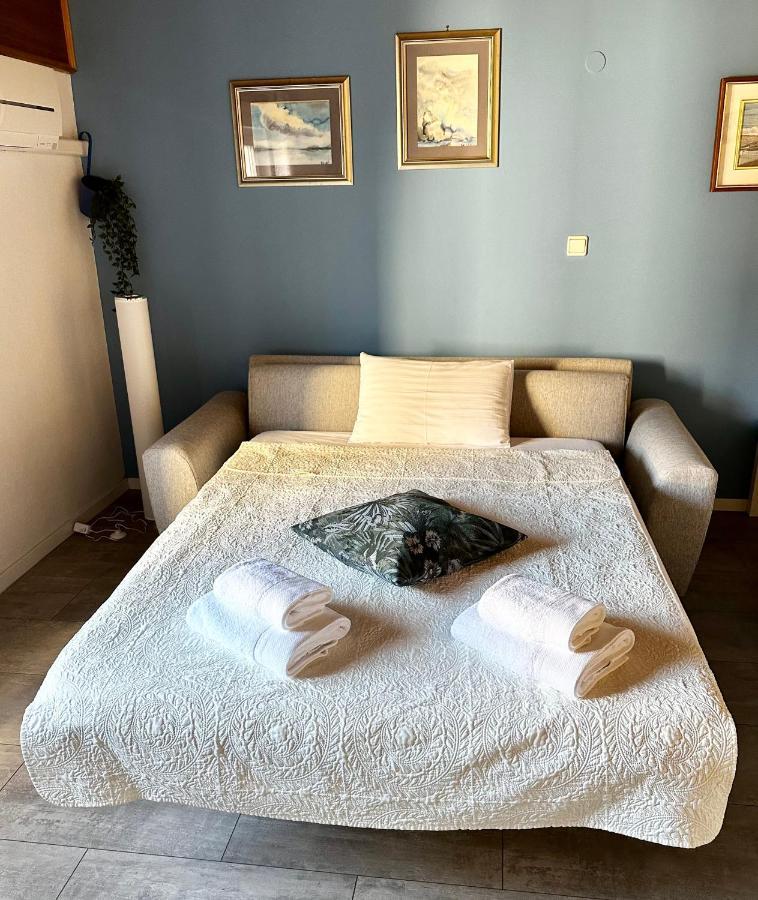 Lora Deluxe Superior 5 Star Apartment, Your Piece Of Heaven By The Sea & Park With Sea & Park View Novigrad Istria Eksteriør billede